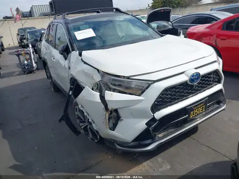 JTMFB3FV3MD055601 — 2021 Toyota RAV4, Right side (Right Side), before-repair photos