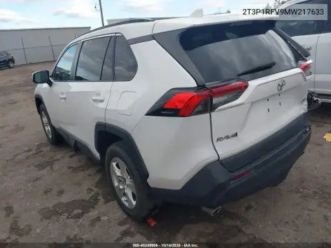 2T3P1RFV9MW217633 — 2021 Toyota RAV4, foto 4 de IAAI, Parte trasera