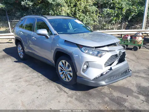2T3C1RFV8MC134775 — 2021 Toyota RAV4, Left front, before-repair photos