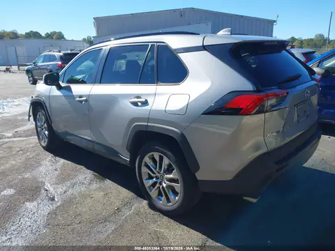 2T3C1RFV8MC134775 — 2021 Toyota RAV4, photo 4 from IAAI, Left front