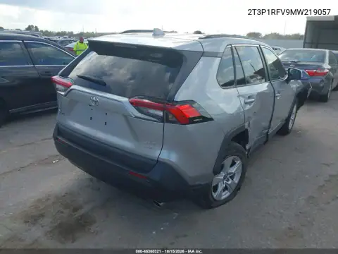 2T3P1RFV9MW219057 — 2021 Toyota RAV4, фото 5 с аукциона IAAI, правый бок