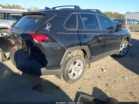 4T3RWRFV3MU016370 — 2021 Toyota RAV4, photo 5 from IAAI, Rear end