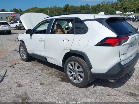 2T3C1RFV4SW414527 — 2025 Toyota RAV4, foto 3 de IAAI, Daños en todo el vehículo