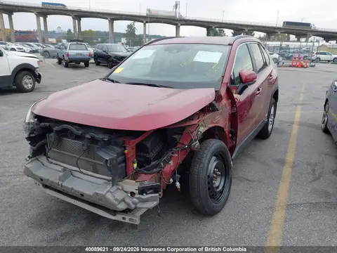 2019 Toyota RAV4 VIN 2T3BWRFV2KW020442 фото 2