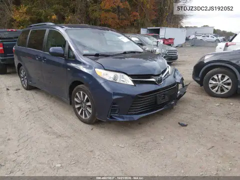 5TDJZ3DC2JS192052 — 2018 Toyota Sienna, foto 2 de IAAI, Parte delantera