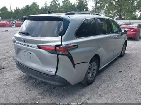 5TDJRKEC2MS066478 — 2021 Toyota Sienna, фото 4 з IAAI, Передня й задня частини