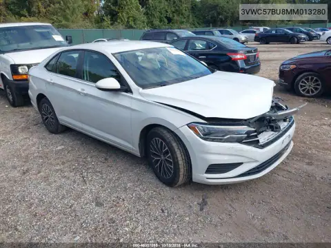 3VWC57BU8MM013280 — 2021 Volkswagen Jetta, Przód, zdjęć przed naprawą