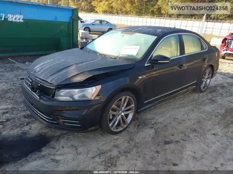 1VWDT7A35HC024358 — 2017 Volkswagen Passat, ფოტო 2, IAAI, წინა და უკანა ნაწილი