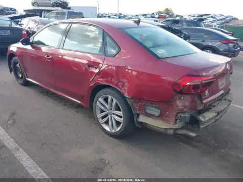 1VWLA7A32KC004366 — 2019 Volkswagen Passat, photo 3 from IAAI, Front and rear