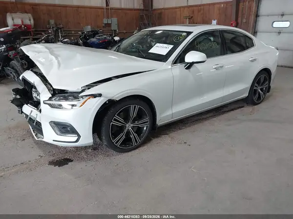 7JRA22TL2MG080643 — 2021 Volvo S60, фото 2 с аукциона IAAI 10.10.2026, Передняя часть