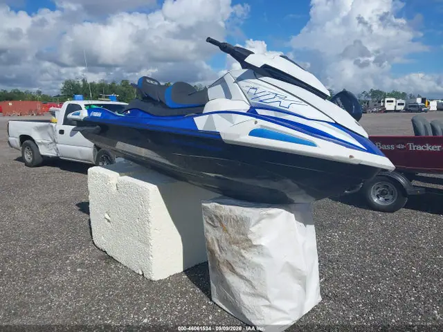 YAMA1334K021 — 2021 Yamaha VX, Front end (Front End), before-repair photos