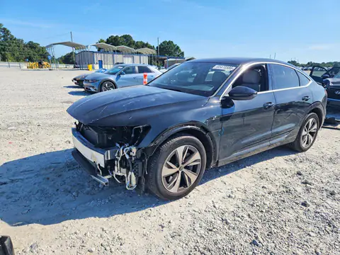 WA1CABGE9RB017589 — 2024 Audi Q8 E-Tron, Передня частина (Front End), фото до ремонту