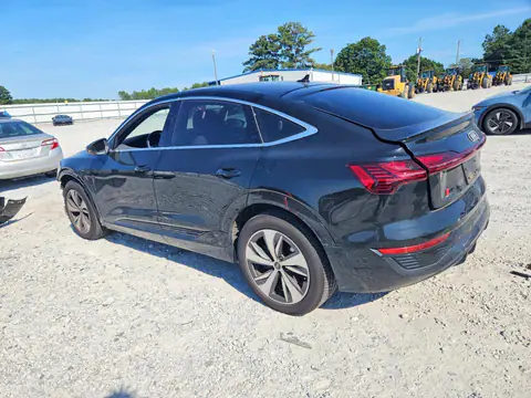 WA1CABGE9RB017589 — 2024 Audi Q8 E-Tron, фото 2 з Аукцион 19.10.2026, Передня частина