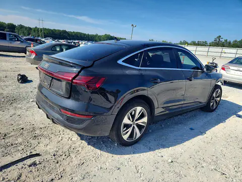 WA1CABGE9RB017589 — 2024 Audi Q8 E-Tron, фото 3 з Аукцион 19.10.2026, Передня частина