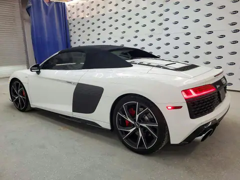 WUACECFX6N7900231 — 2022 Audi R8, zdjęcie 2 z Аукцион 23.10.2026, Normalne zużycie