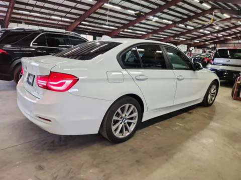 WBA8A3C55JA487147 — 2018 BMW 320, фото 3 с аукциона Аукцион 22.10.2026, ЗАДНЯЯ ЧАСТЬ