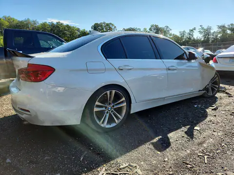 WBA8B7G32HNU38343 — 2017 BMW 340, zdjęcie 3 z Аукцион 23.10.2026, Przód