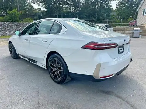 WBA53FJ07VCY10095 — 2027 BMW 530, ფოტო 2, Аукцион 21.10.2026, უკანა ნაწილი