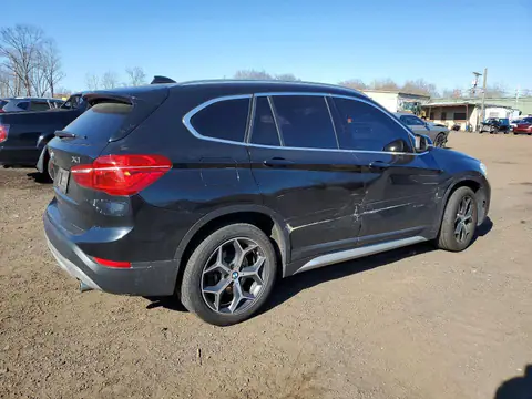 WBXHT3C30J5F89997 — 2018 BMW X1, фото 3 з Аукцион 23.10.2026, Бокова частина