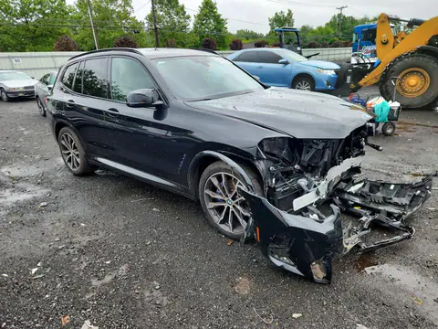 5UX83DP05N9K19111 — 2022 BMW X3, zdjęcie 4 z Аукцион 23.10.2026, Przód