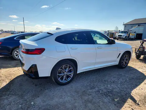 5UX43DT09P9R39485 — 2023 BMW X4, foto 3 de Аукцион 22.10.2026, Pequeñas abolladuras y arañazos