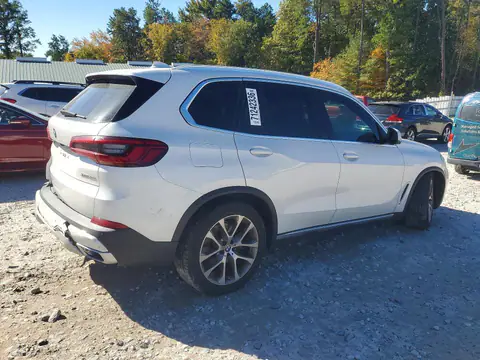 5UXCR6C54KLB12574 — 2019 BMW X5, zdjęcie 3 z Аукцион 28.10.2026, Tył