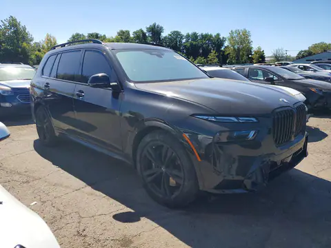 5UX23EM08S9Y50429 — 2025 BMW X7, zdjęcie 4 z Аукцион 23.10.2026, Wandalizm