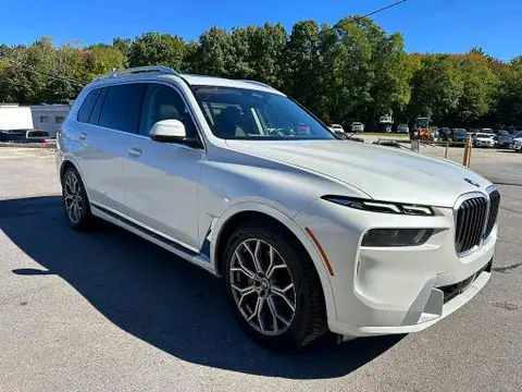 5UX23EM07S9Y26932 — 2025 BMW X7, photo 4 from Аукцион 21.10.2026, Minor dents and scratches
