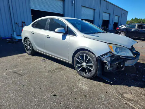 1G4PR5SK0H4103161 — 2017 Buick Verano, фото 4 з Аукцион 28.10.2026, Передня частина