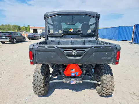 3JBUKAP48PK000134 — 2023 Can-Am Defender, фото 4 с аукциона Аукцион 15.10.2026, ПЕРЕДНЯЯ ЧАСТЬ