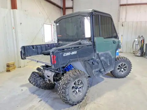 3JBUFAP46RK001094 — 2024 Can-Am Defender, zdjęcie 4 z Аукцион 01.10.2026, Tył