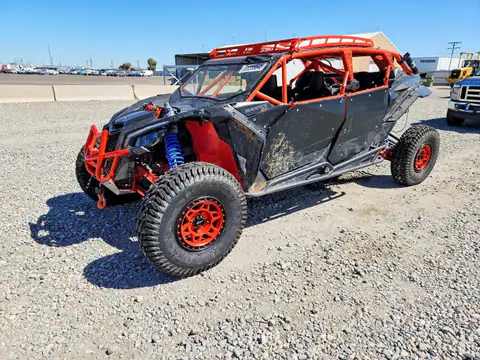 3JBVNAW45KK002770 — 2019 Can-Am Maverick X3 MAX, zdjęcie 2 z Аукцион 06.10.2026, Pożar silnika