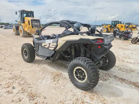 3JBVGAW21HK000631 — 2017 Can-Am Maverick X3, фото 3 с аукциона Аукцион 24.09.2026, Разукомплектован