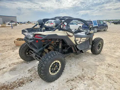 3JBVGAW21HK000631 — 2017 Can-Am Maverick X3, фото 4 с аукциона Аукцион 24.09.2026, Разукомплектован
