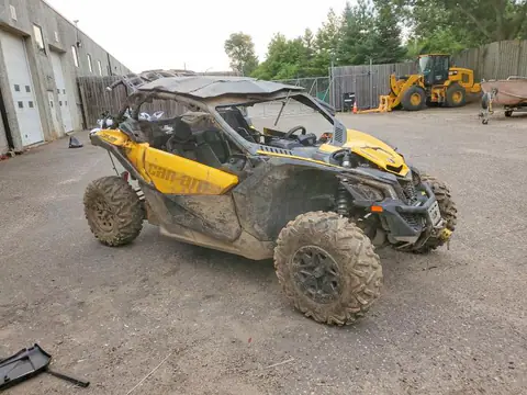 3JBVDAW4XJK000367 — 2018 Can-Am Maverick X3, Опрокидывание (Rollover), фото до ремонта