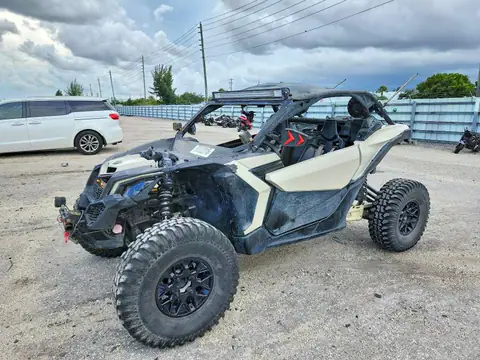 3JBVGAY4XKK002786 — 2019 Can-Am Maverick X3, фото 2 с аукциона Аукцион 21.09.2026, Мелкие вмятины и царапины