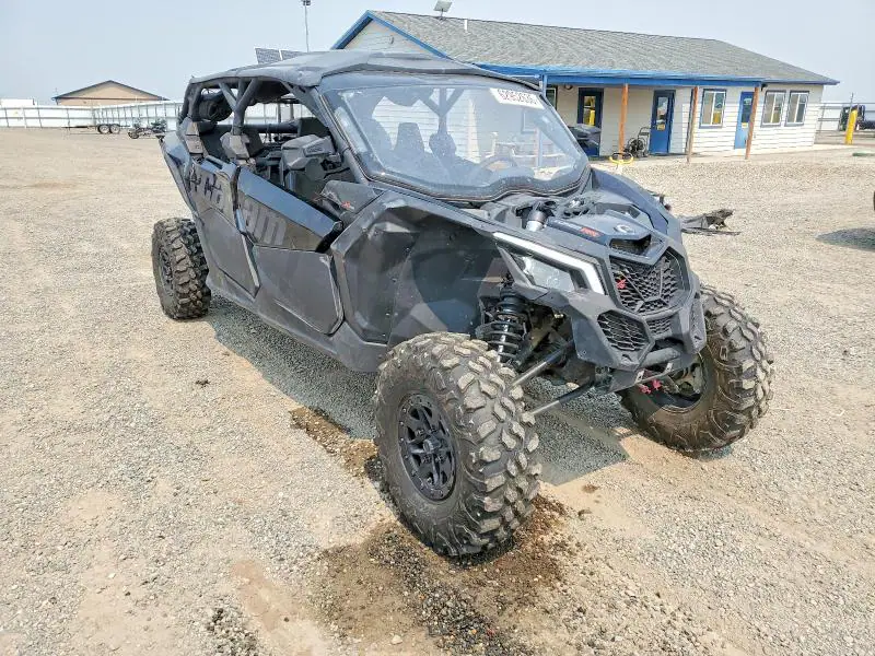 3JBVEAV44NE000111 Can-Am Maverick X3 2022 — пошкодження Бокова частина, фото до ремонту