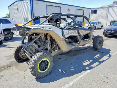 3JBVKAY27RE000130 — 2024 Can-Am Maverick X3, ფოტო 4, Аукцион 24.09.2026, გვერდითი ნაწილი
