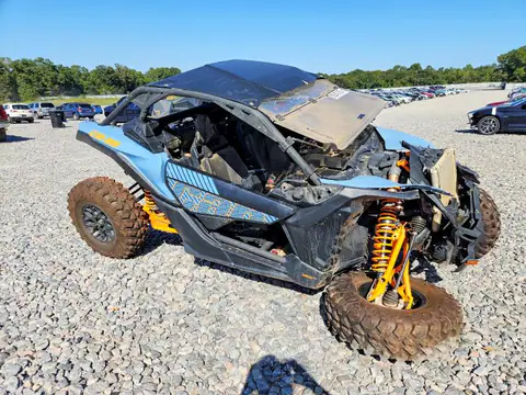 3JBVGAY41SE001427 — 2025 Can-Am Maverick X3, Front end (Front End), before-repair photos