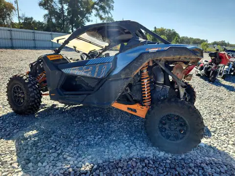 3JBVGAY41SE001427 — 2025 Can-Am Maverick X3, photo 3 from Аукцион 22.10.2026, Front end
