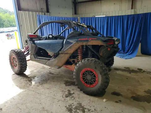 3JBVXAV40TE002459 — 2026 Can-Am Maverick X3, фото 3 з Аукцион 24.09.2026, Пошкодження з усіх боків