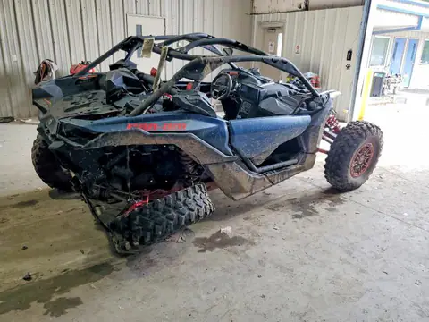 3JBVXAV40TE002459 — 2026 Can-Am Maverick X3, фото 4 з Аукцион 24.09.2026, Пошкодження з усіх боків