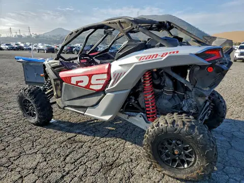 3JBVJAY22RE000491 — 2024 Can-Am Maverick, фото 3 з Аукцион 15.10.2026, Незначні вм’ятини й подряпини
