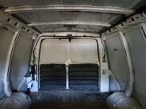 1GCWGAFP1K1294182 — 2019 Chevrolet Express, zdjęcie 10 z Аукцион 21.10.2026, Przód