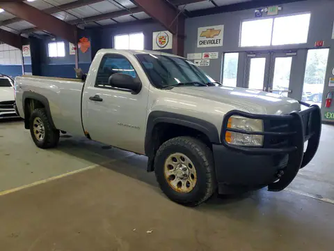 2011 CHEVROLET SILVERADO VIN 1GCNKPE06BF115767 фото 4