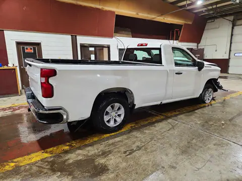 3GCNAAED1RG410237 — 2024 Chevrolet Silverado, фото 3 с аукциона Аукцион 22.10.2026, ПЕРЕДНЯЯ ЧАСТЬ