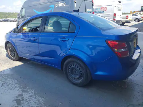 1G1JB5SH0H4156938 — 2017 Chevrolet Sonic, foto 2 de Аукцион 28.10.2026, Parte delantera