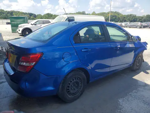 1G1JB5SH0H4156938 — 2017 Chevrolet Sonic, foto 3 de Аукцион 28.10.2026, Parte delantera