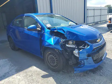 1G1JB5SH0H4156938 — 2017 Chevrolet Sonic, foto 4 de Аукцион 28.10.2026, Parte delantera