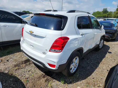 KL7CJLSB9JB559995 — 2018 Chevrolet TRAX, zdjęcie 3 z Аукцион 07.10.2026, Przód